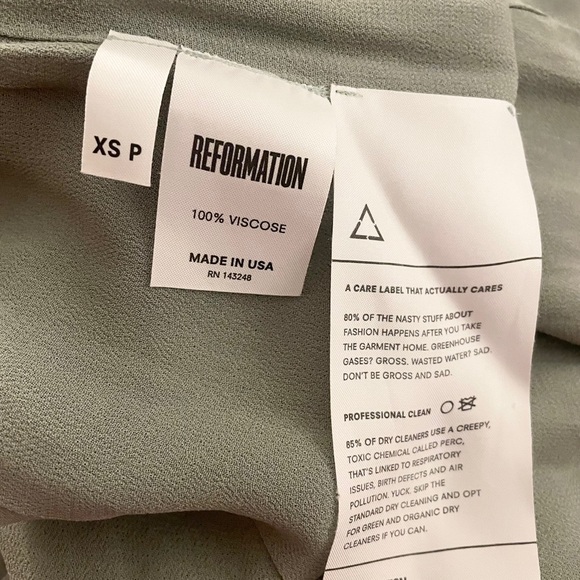 Reformationn Hillary Wrap Dress in Green - Picture 9 of 10